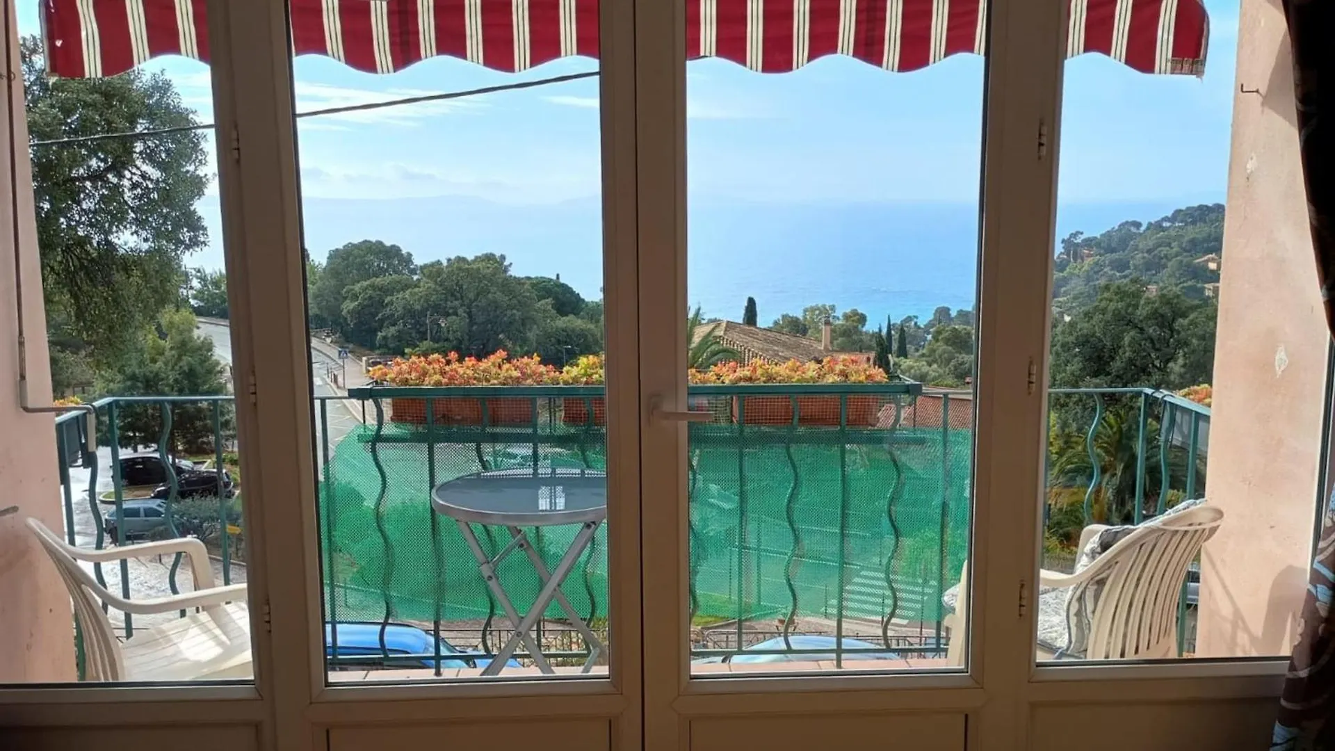 Apartment With Terraces In Rayol-Canadel-Sur-Mer France