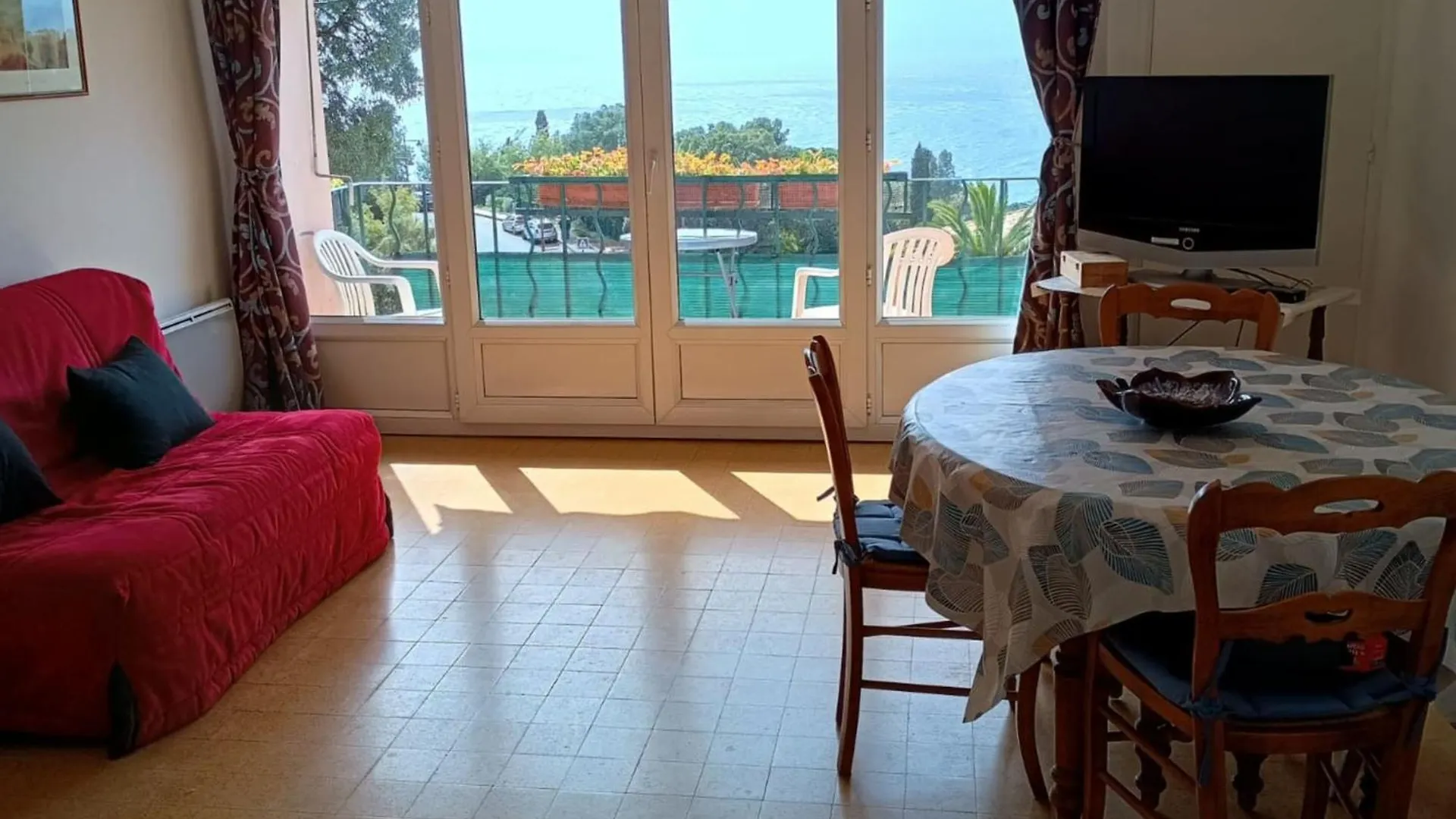 Apartment With Terraces In Rayol-Canadel-Sur-Mer France