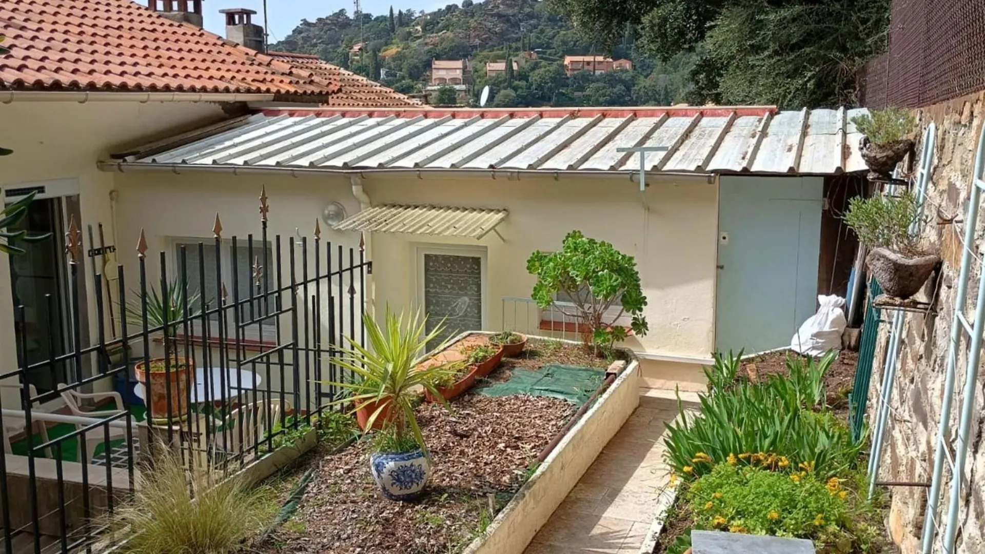 Apartment With Terraces In Rayol-Canadel-Sur-Mer